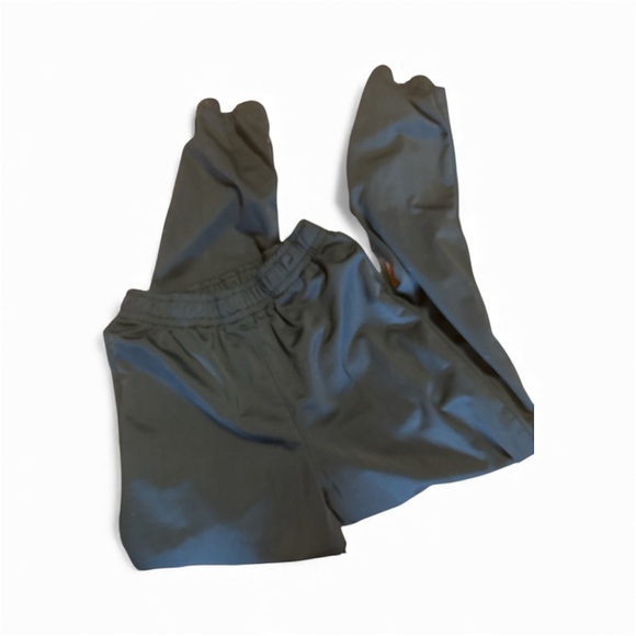 Nike Black and Neon Green youth unisex size XL unisex Athletic Set - Picture 5 of 9